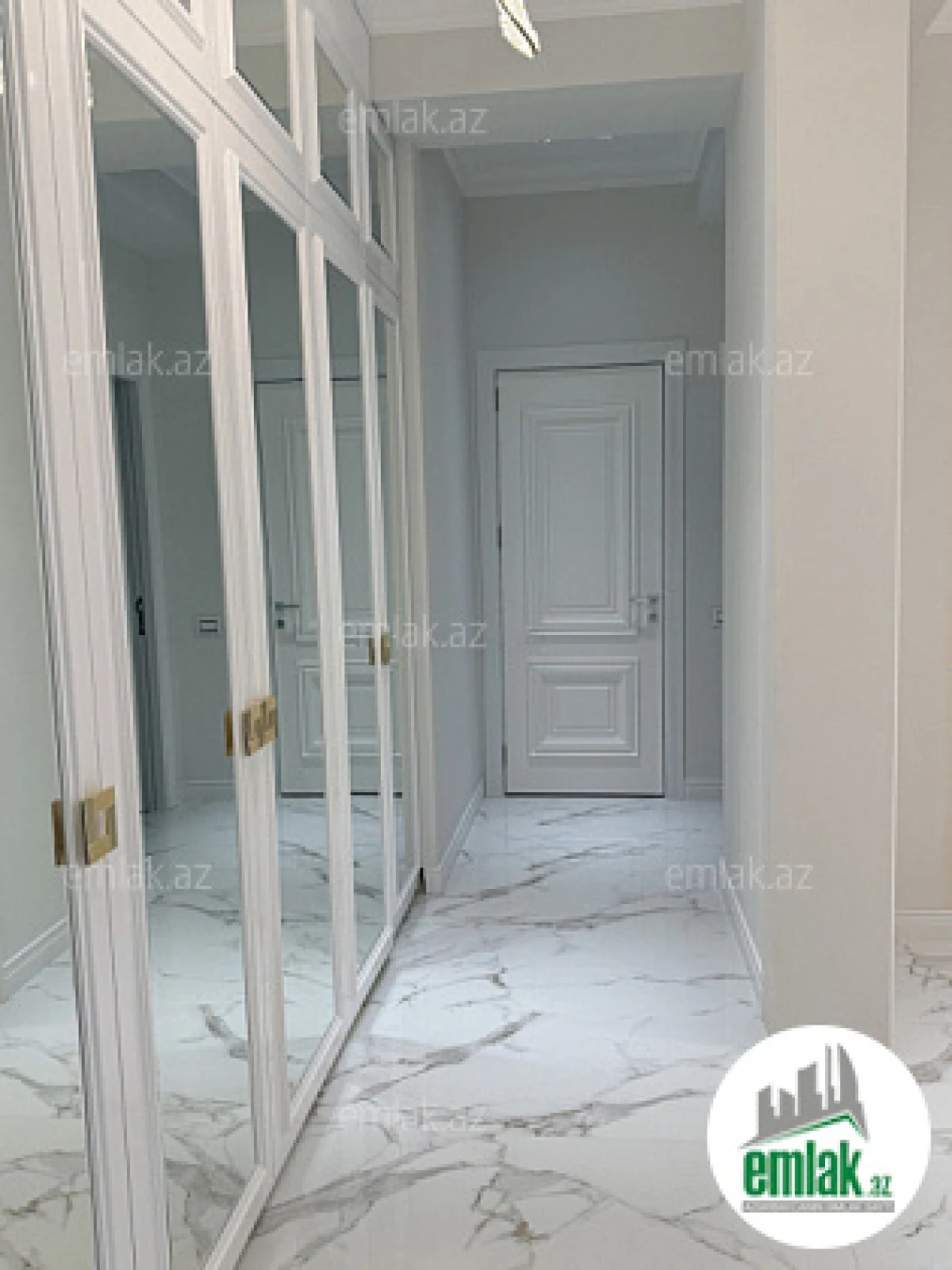 Satılır 3 otaqlı yeni tikili 86 m²
