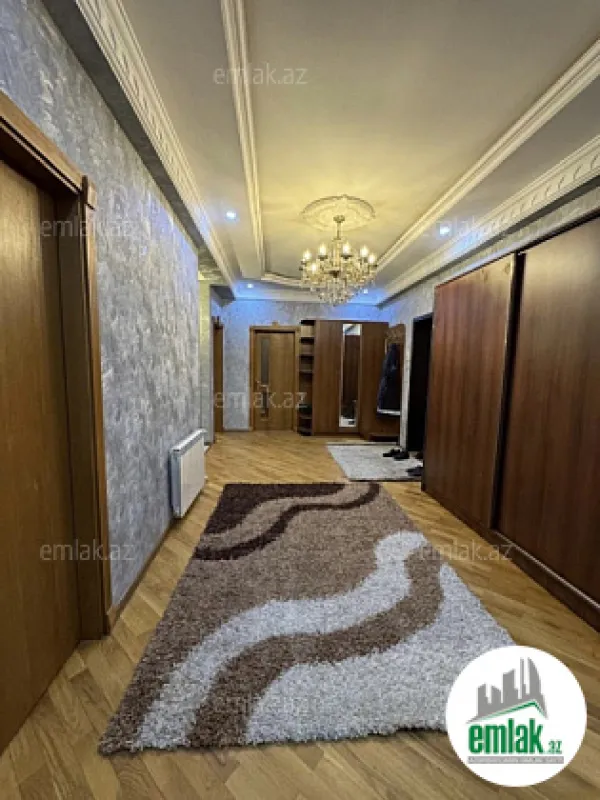Satılır 3 otaqlı yeni tikili 125 m²