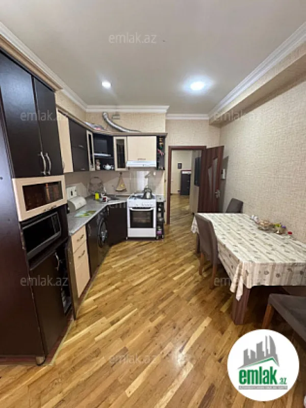Satılır 3 otaqlı yeni tikili 102 m²