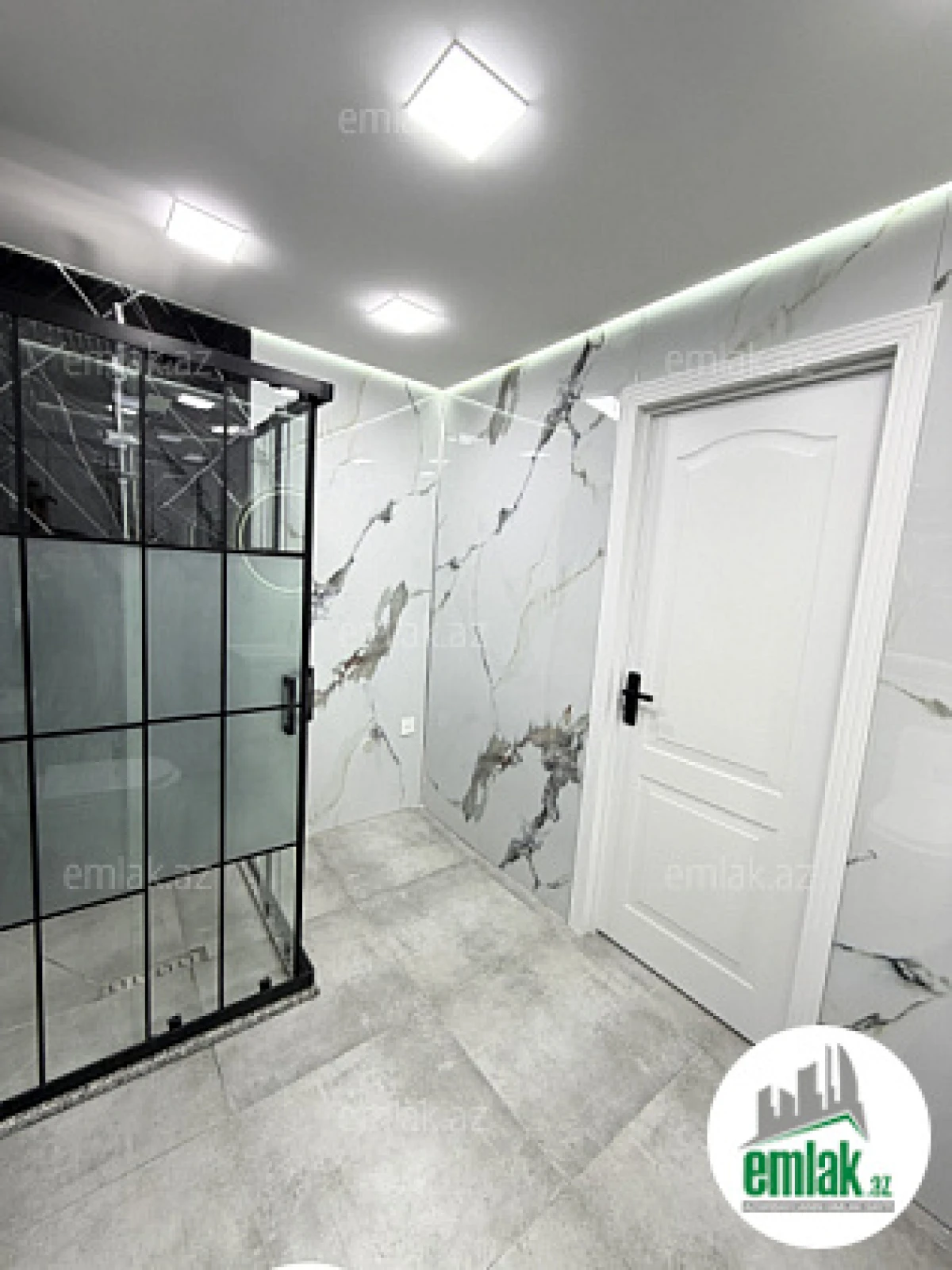 Satılır 2 otaqlı yeni tikili 65 m²