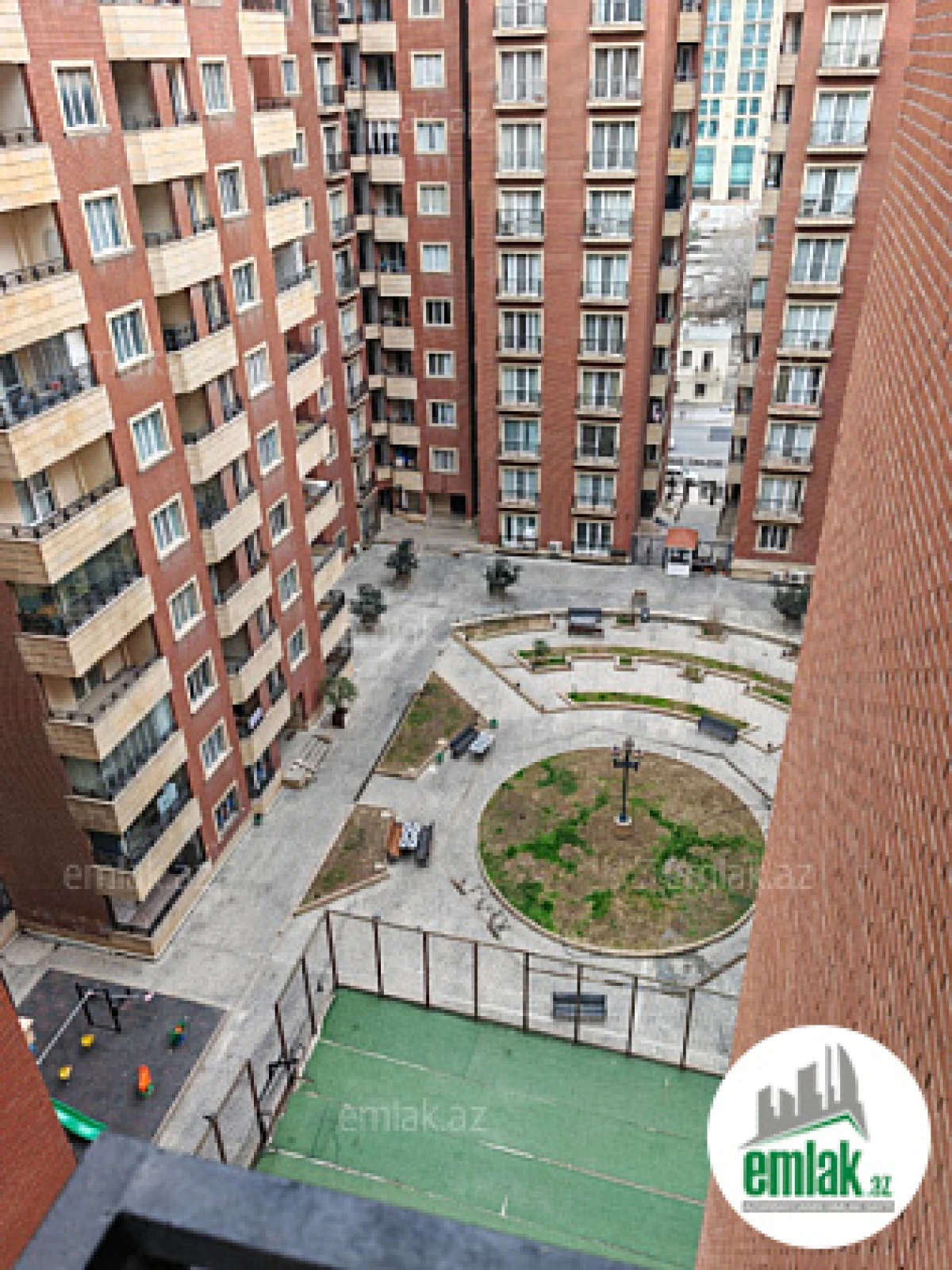 Satılır 4 otaqlı yeni tikili 220 m²