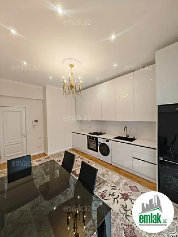 Satılır 4 otaqlı yeni tikili 220 m²