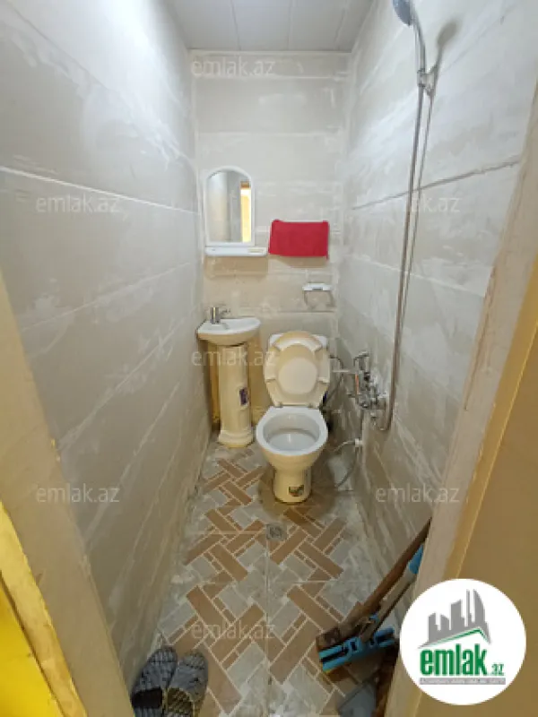 Satılır 1 otaqlı həyət evi 15 m²