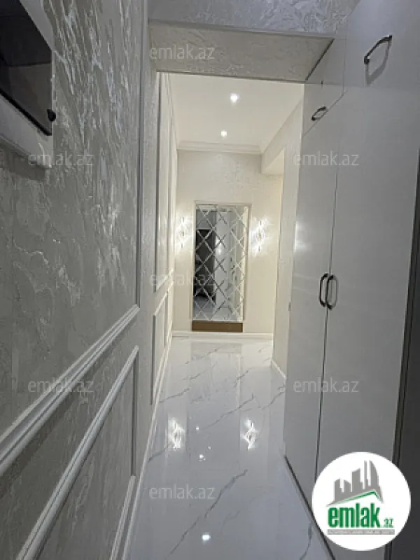 Satılır 3 otaqlı yeni tikili 80 m²