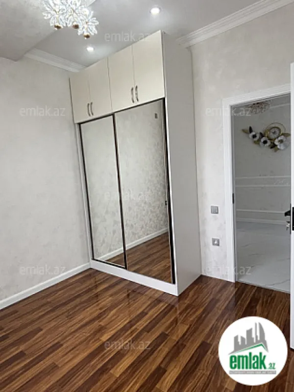 Satılır 3 otaqlı yeni tikili 80 m²