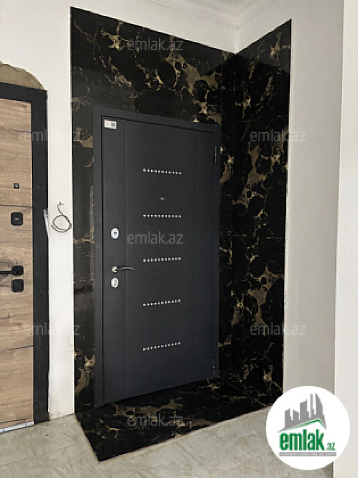 Satılır 3 otaqlı yeni tikili 80 m²