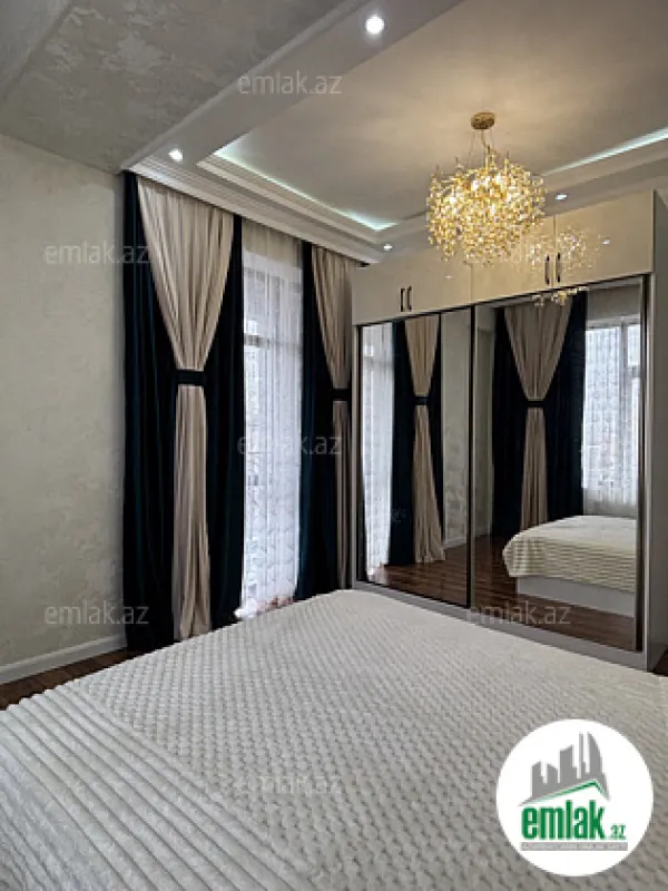 Satılır 3 otaqlı yeni tikili 80 m²