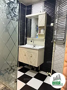 Satılır 3 otaqlı yeni tikili 105 m²