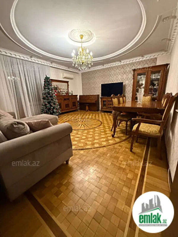 Satılır 3 otaqlı yeni tikili 105 m²