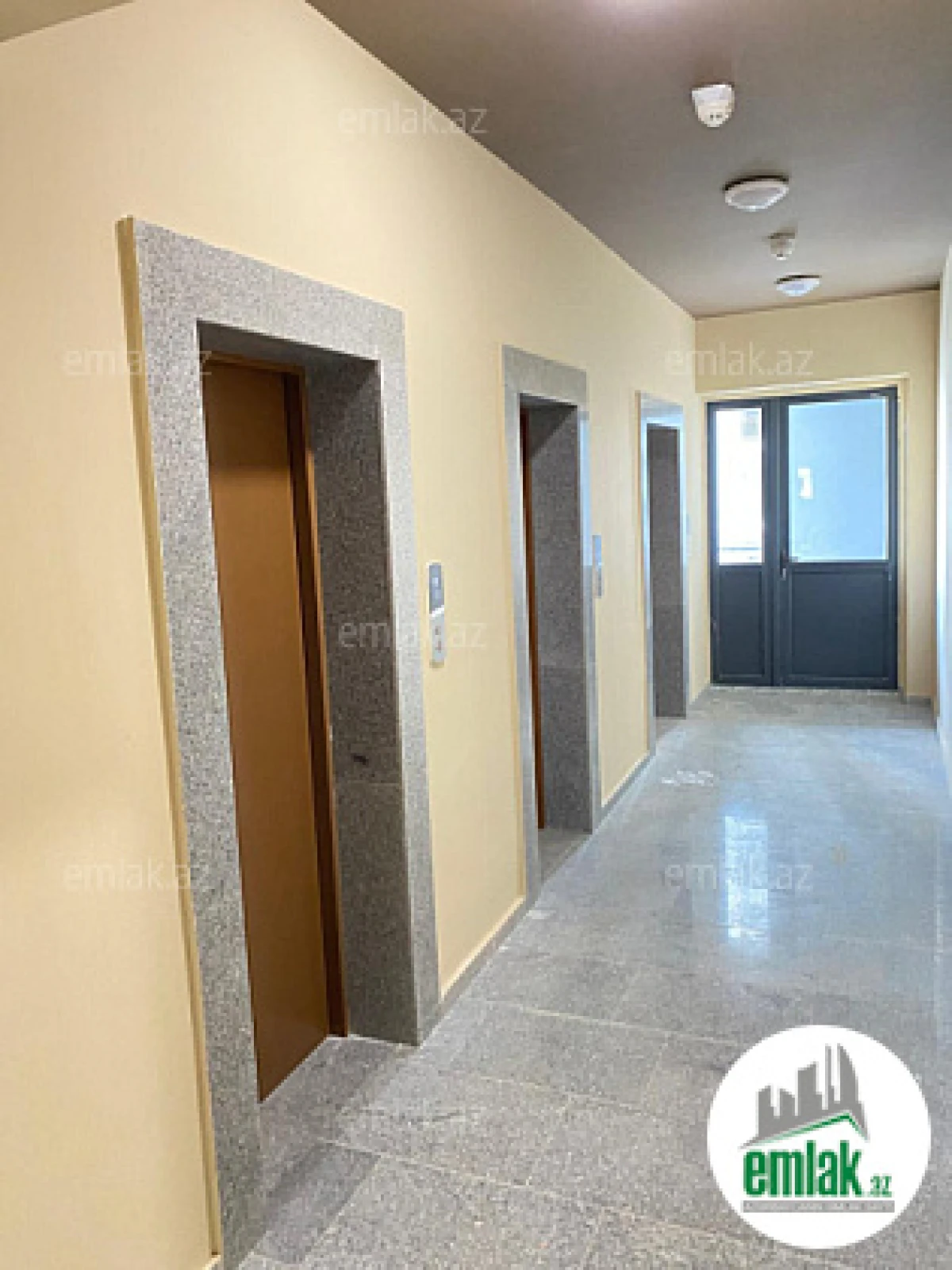 Satılır 2 otaqlı yeni tikili 94 m²