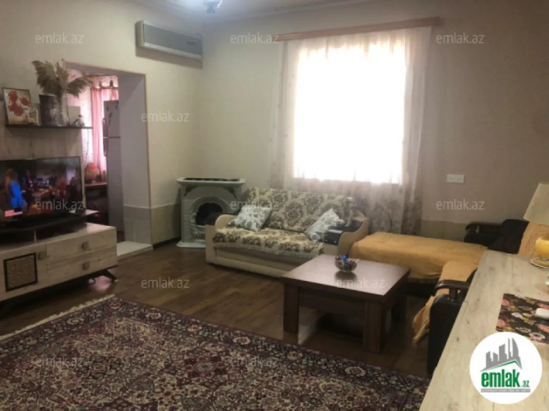 Satılır 1 otaqlı köhnə tikili 60 m²