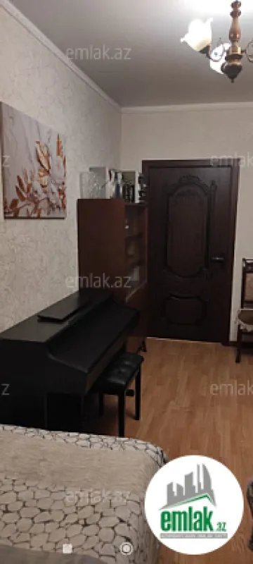 Satılır 3 otaqlı köhnə tikili 85 m²