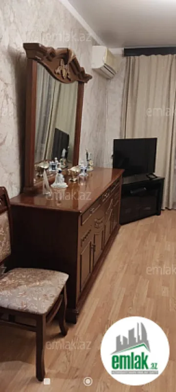 Satılır 3 otaqlı köhnə tikili 85 m²