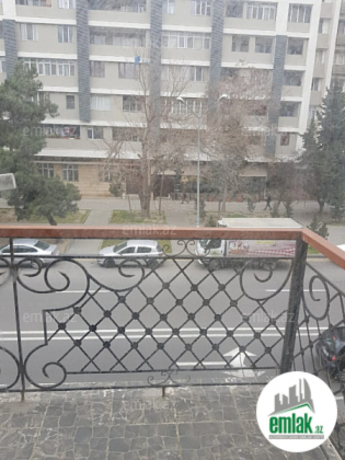 Satılır 3 otaqlı köhnə tikili 85 m²