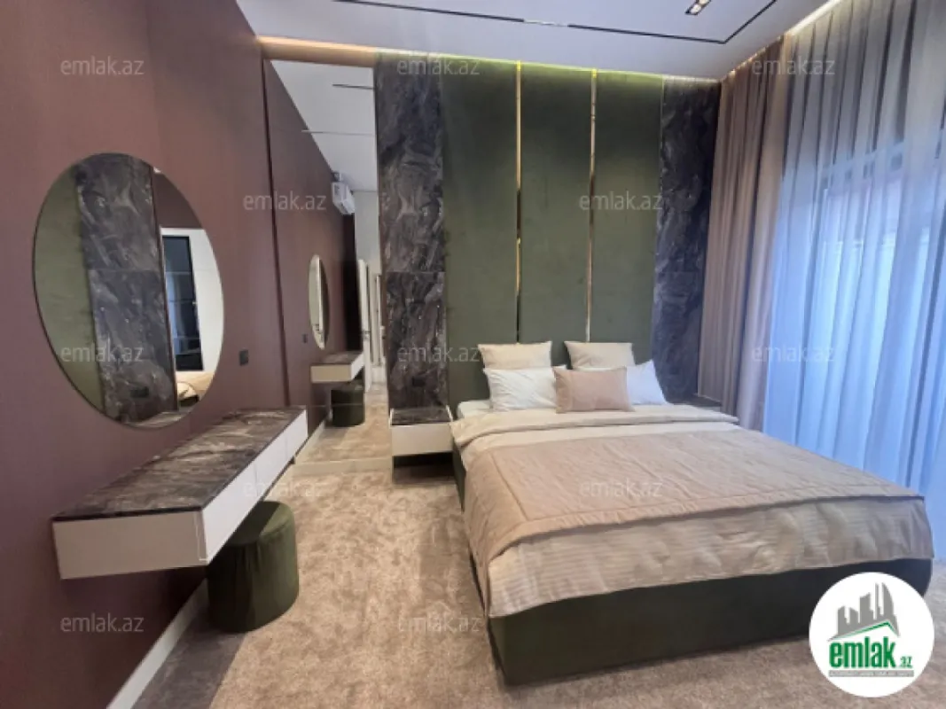 Satılır 5 otaqlı mənzil 250 m²