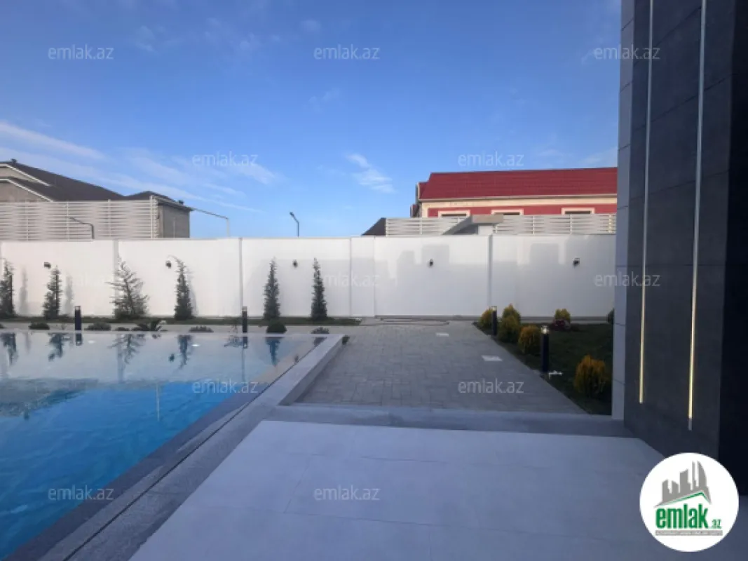 Satılır 5 otaqlı mənzil 250 m²