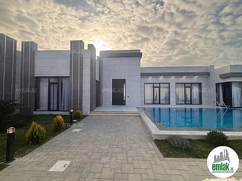 Satılır 5 otaqlı mənzil 250 m²