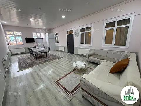 Satılır 5 otaqlı həyət evi 200 m²