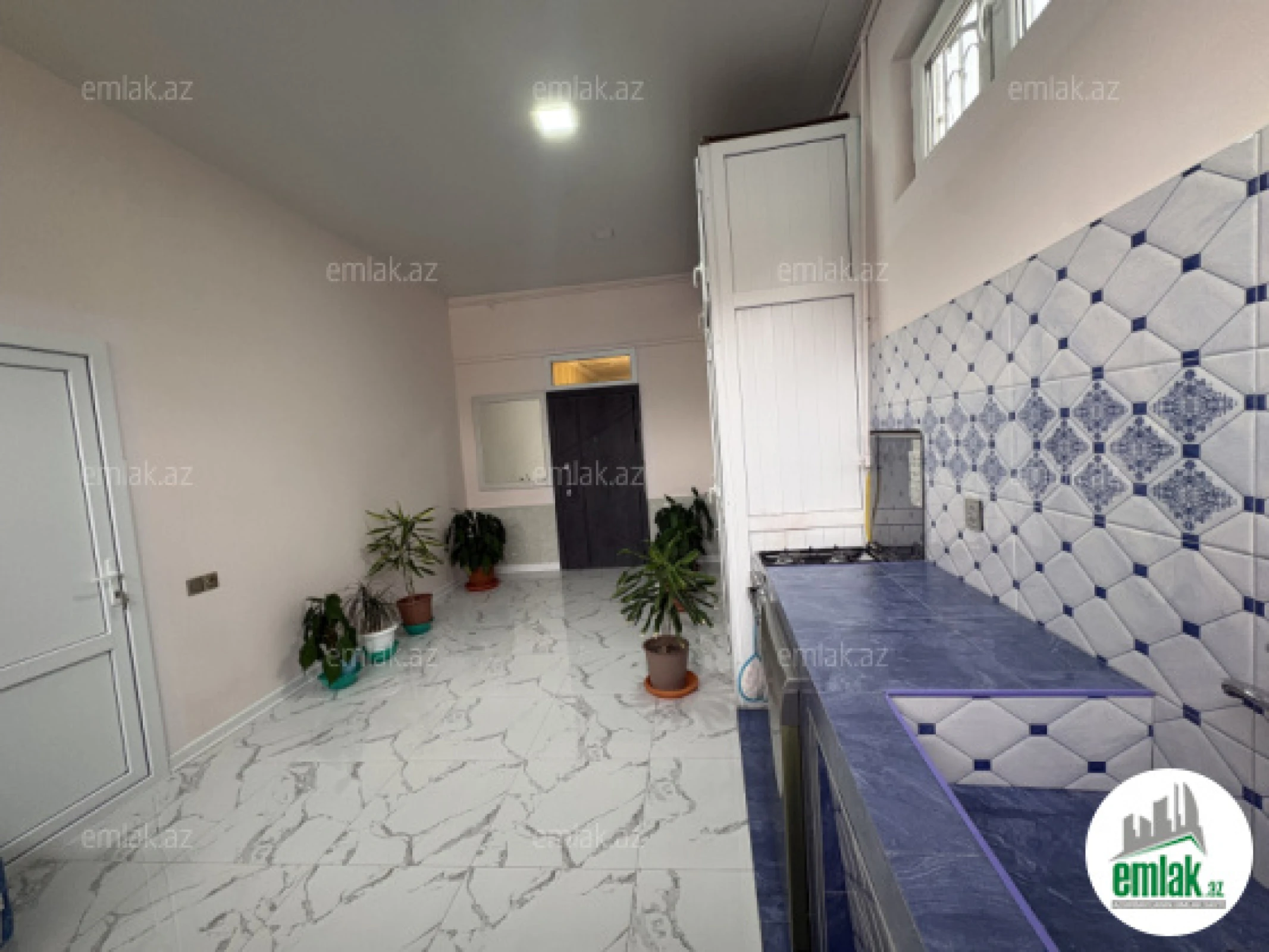 Satılır 5 otaqlı həyət evi 200 m²