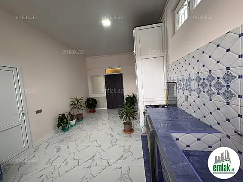 Satılır 5 otaqlı həyət evi 200 m²