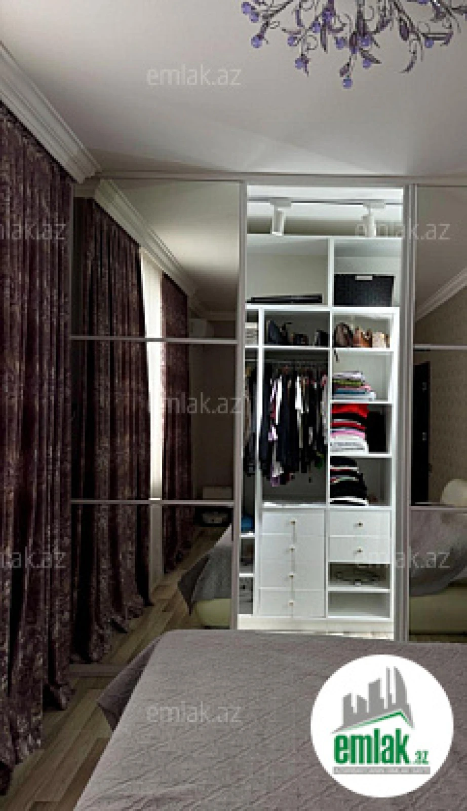 Satılır 3 otaqlı yeni tikili 110 m²