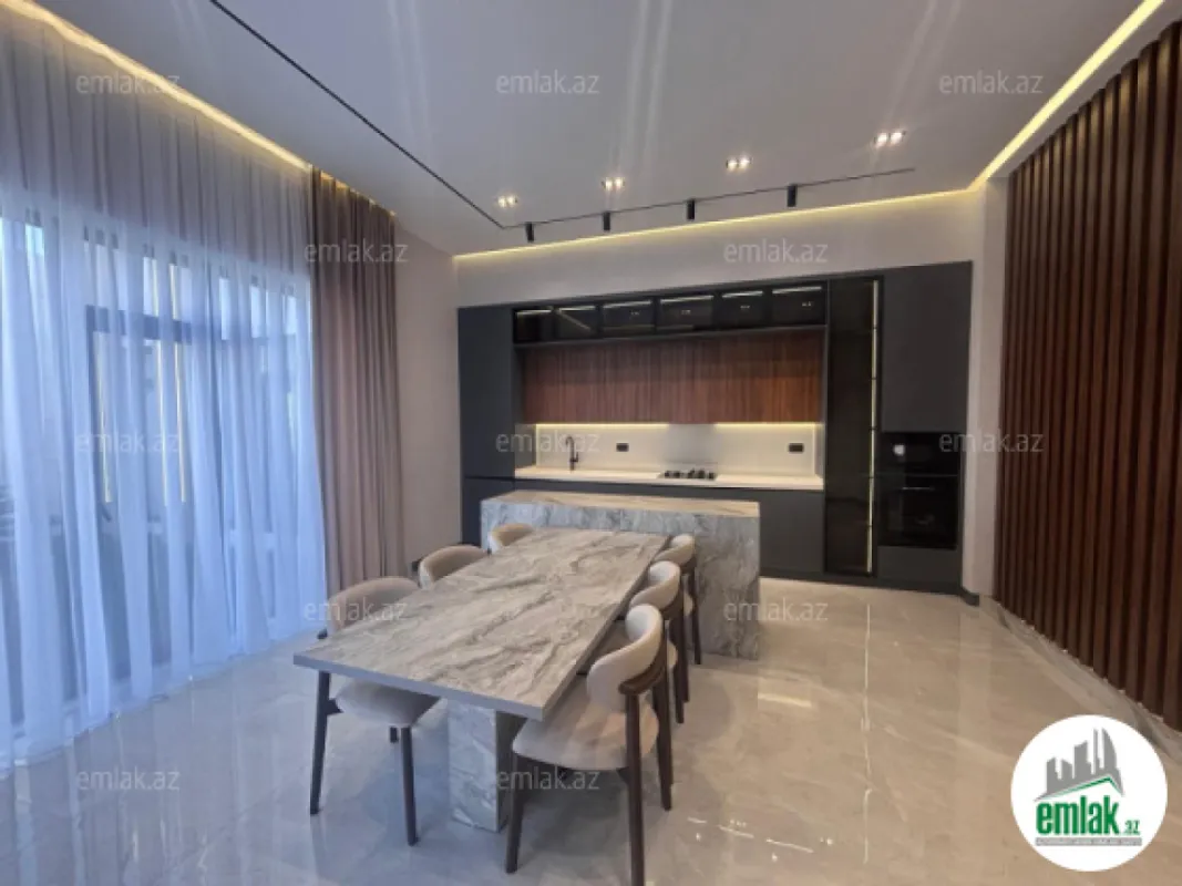 Satılır 5 otaqlı həyət evi 250 m²