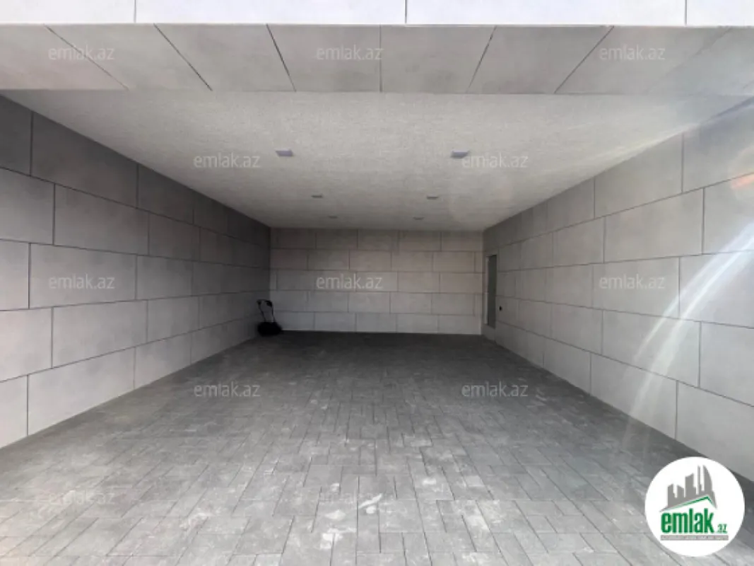 Satılır 5 otaqlı həyət evi 250 m²