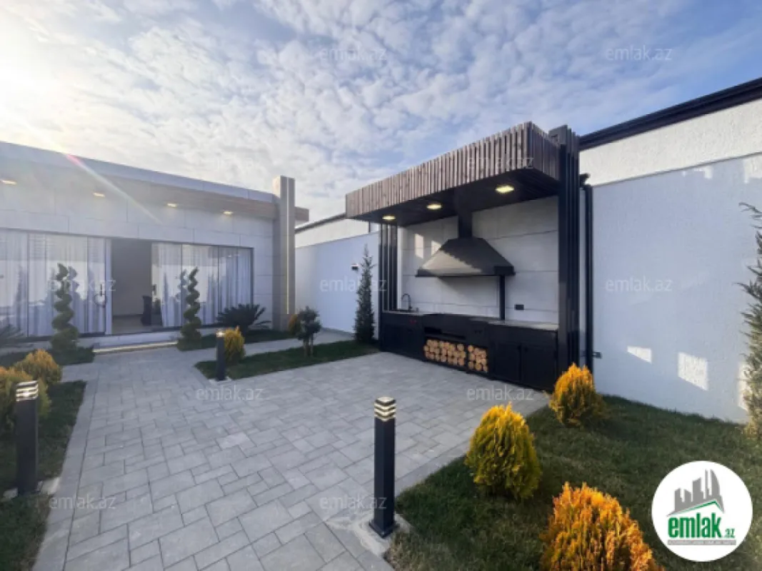 Satılır 5 otaqlı həyət evi 250 m²