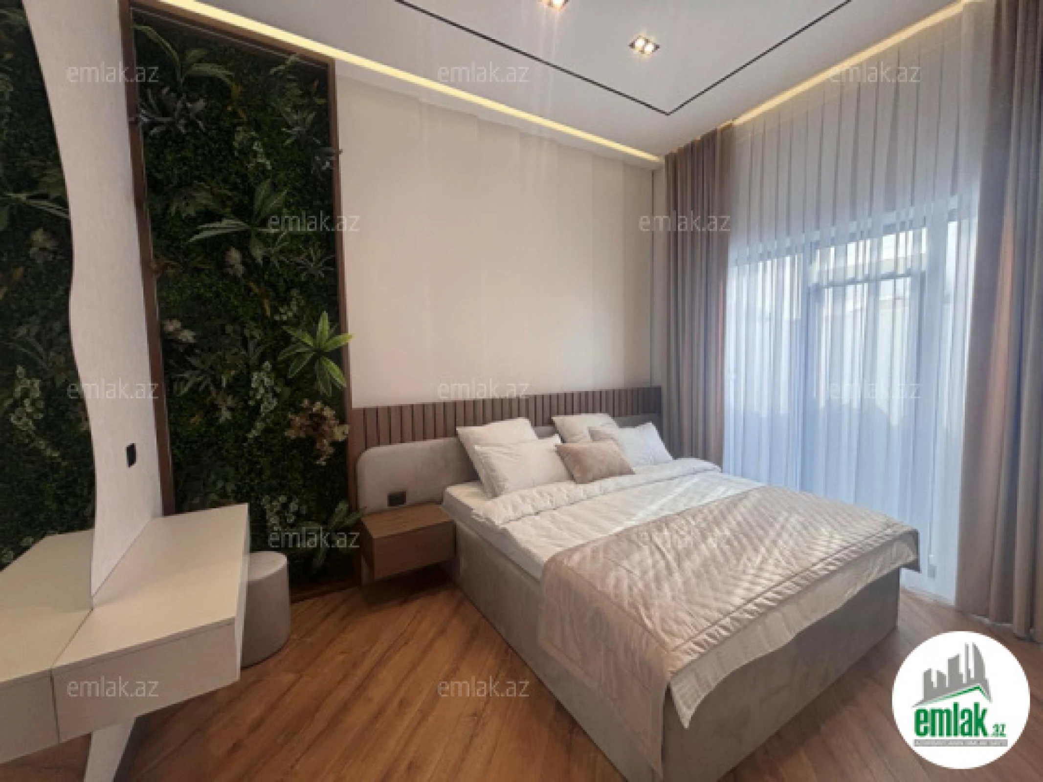 Satılır 5 otaqlı həyət evi 250 m²