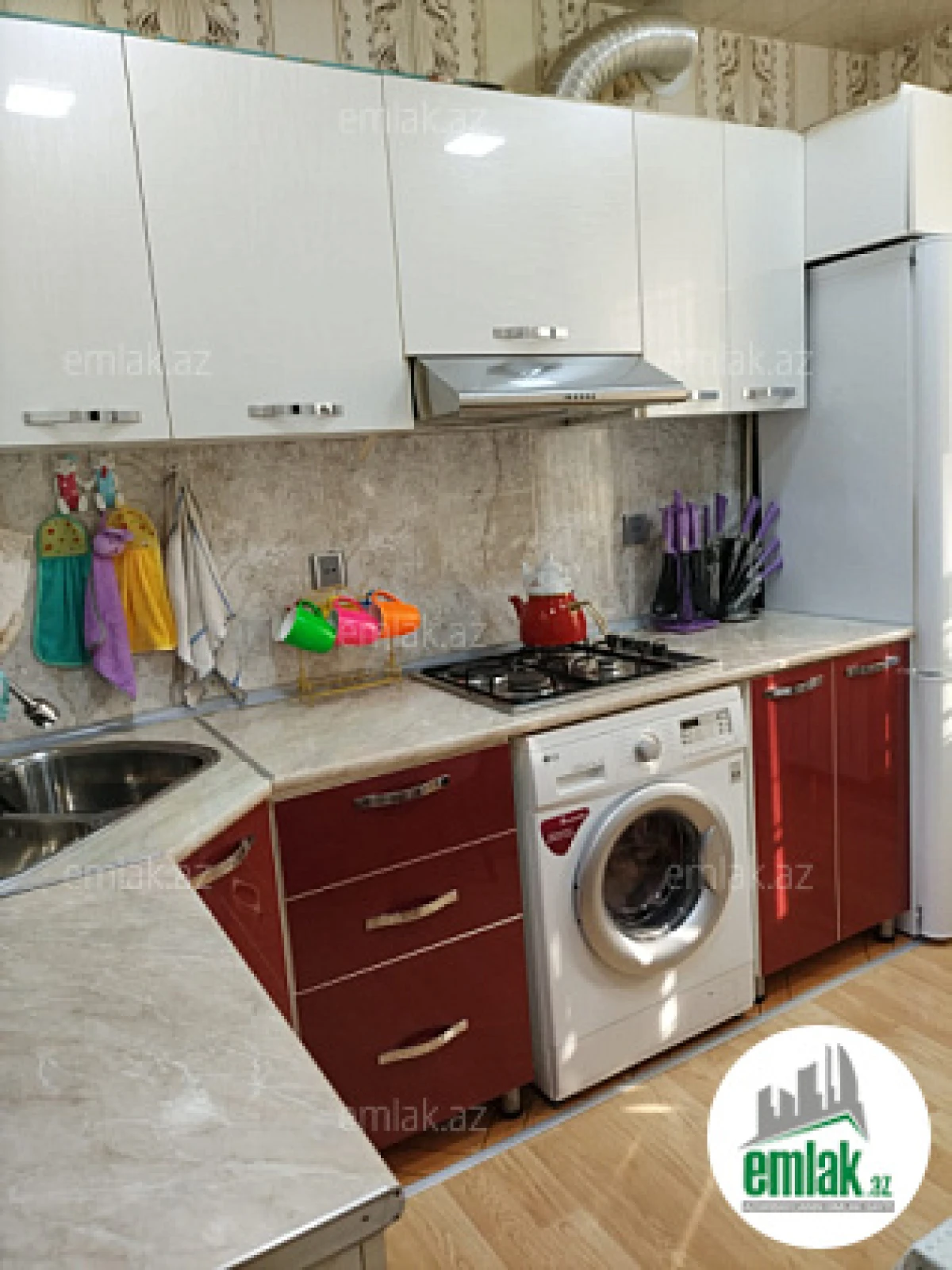 Satılır 3 otaqlı köhnə tikili 55 m²