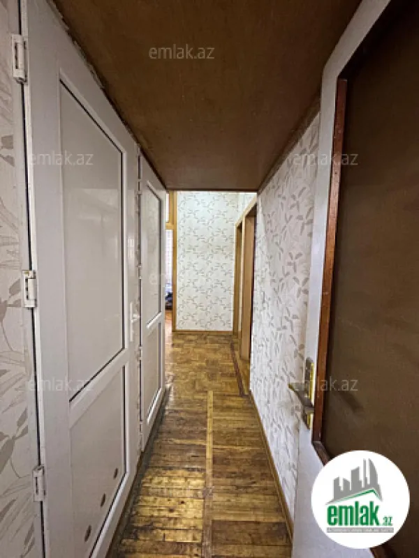 Satılır 3 otaqlı köhnə tikili 90 m²