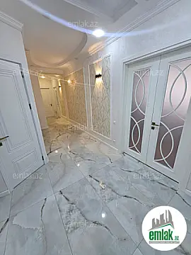 Satılır 3 otaqlı yeni tikili 130 m²