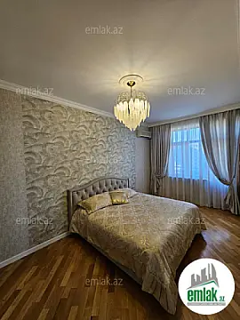 Satılır 3 otaqlı yeni tikili 130 m²