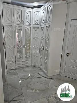 Satılır 3 otaqlı yeni tikili 130 m²
