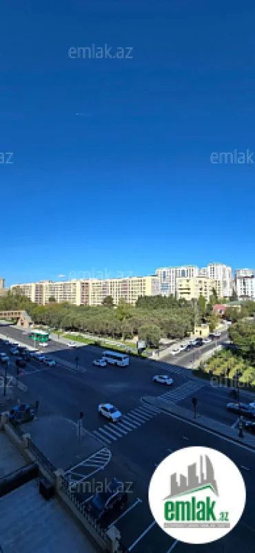 Satılır 4 otaqlı yeni tikili 180 m²