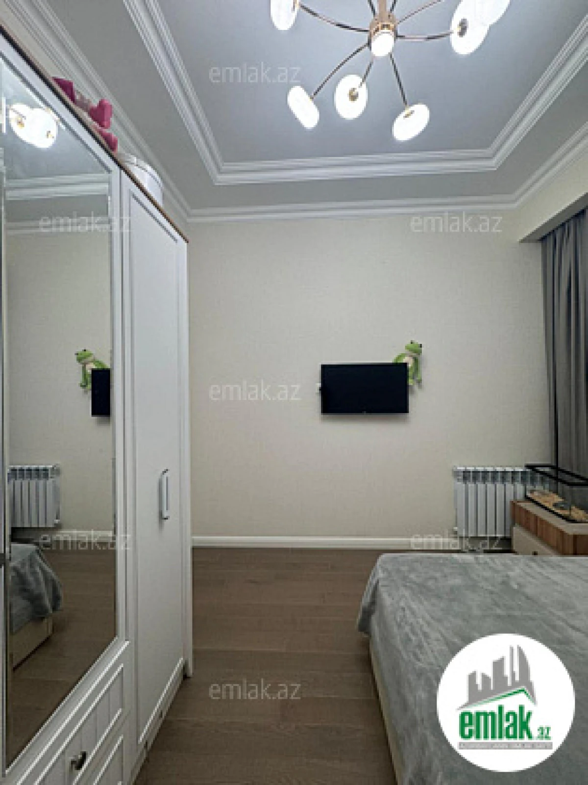 Satılır 2 otaqlı yeni tikili 60 m²