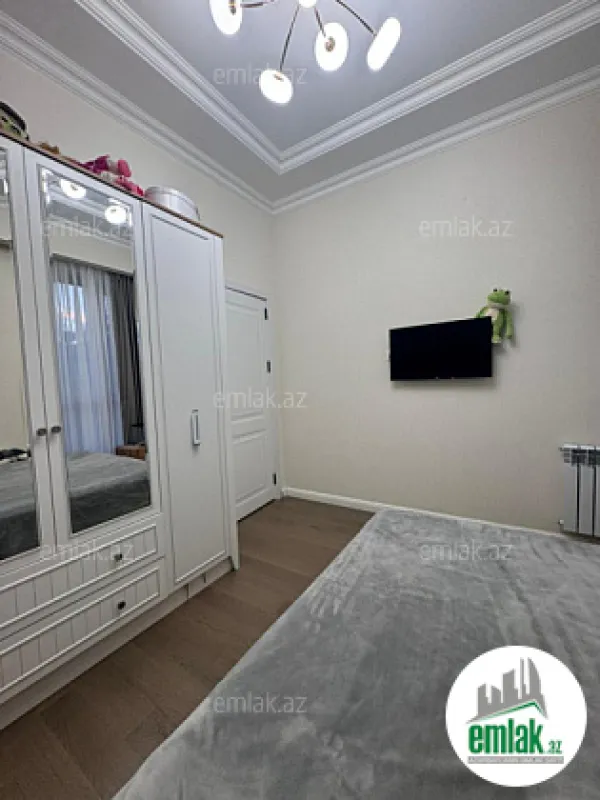 Satılır 2 otaqlı yeni tikili 60 m²