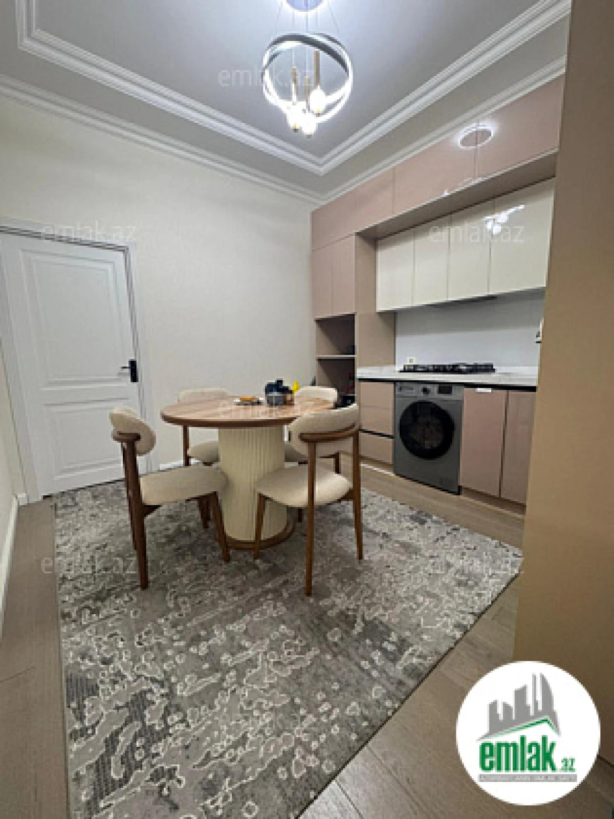 Satılır 2 otaqlı yeni tikili 60 m²