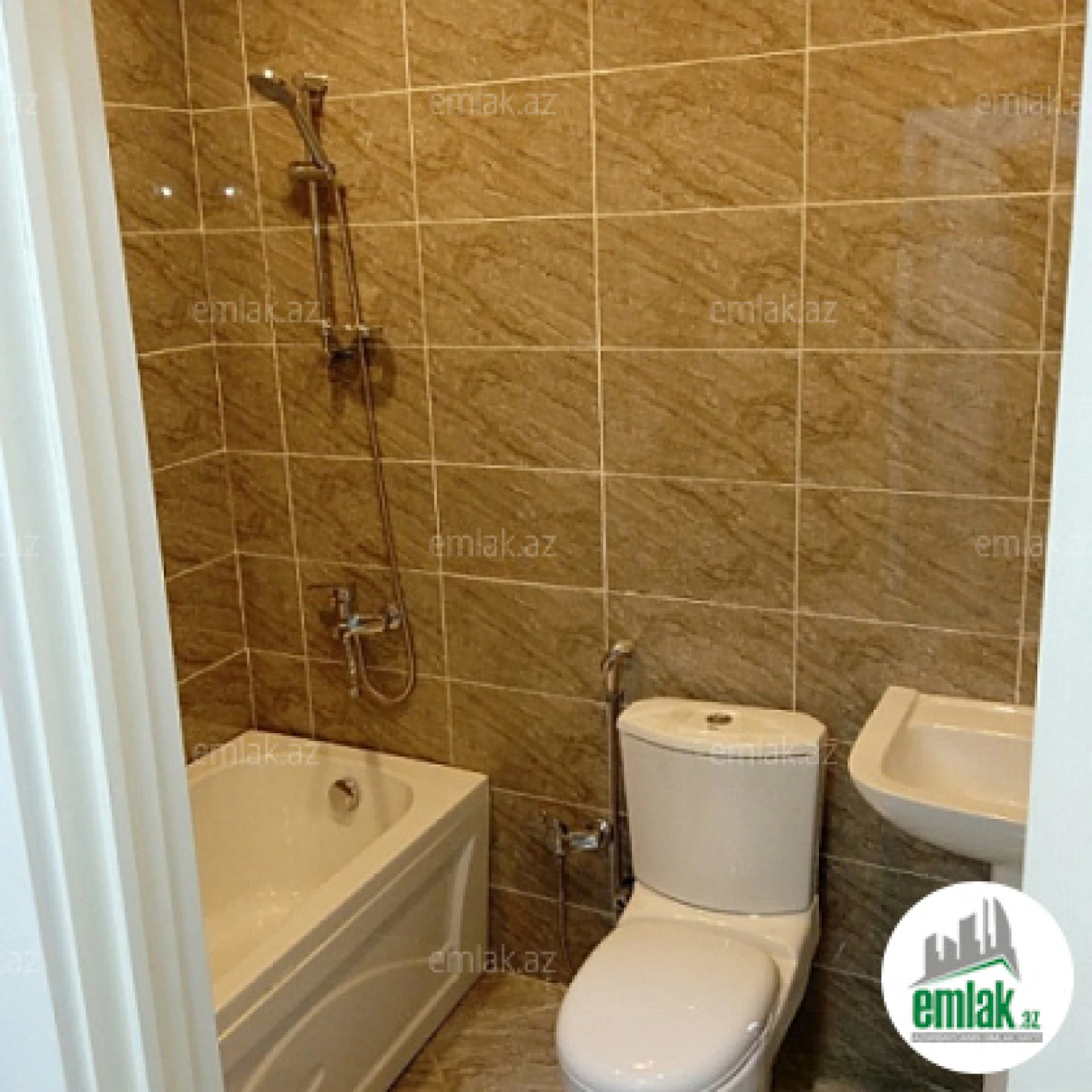 Satılır 3 otaqlı yeni tikili 85 m²