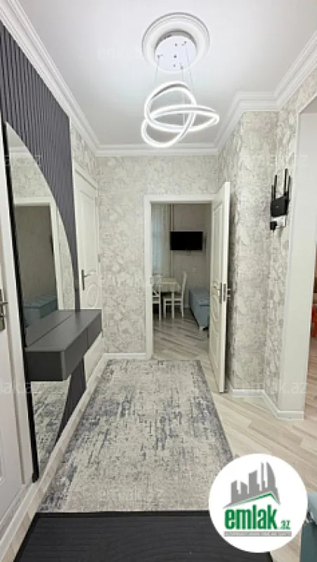 Satılır 3 otaqlı köhnə tikili 70 m²