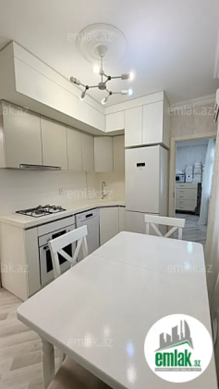 Satılır 3 otaqlı köhnə tikili 70 m²