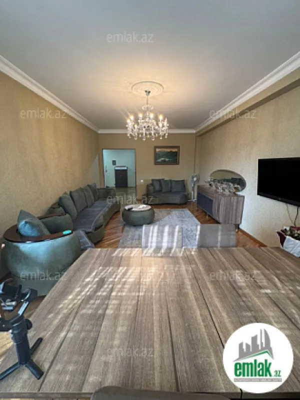 Satılır 3 otaqlı yeni tikili 105 m²