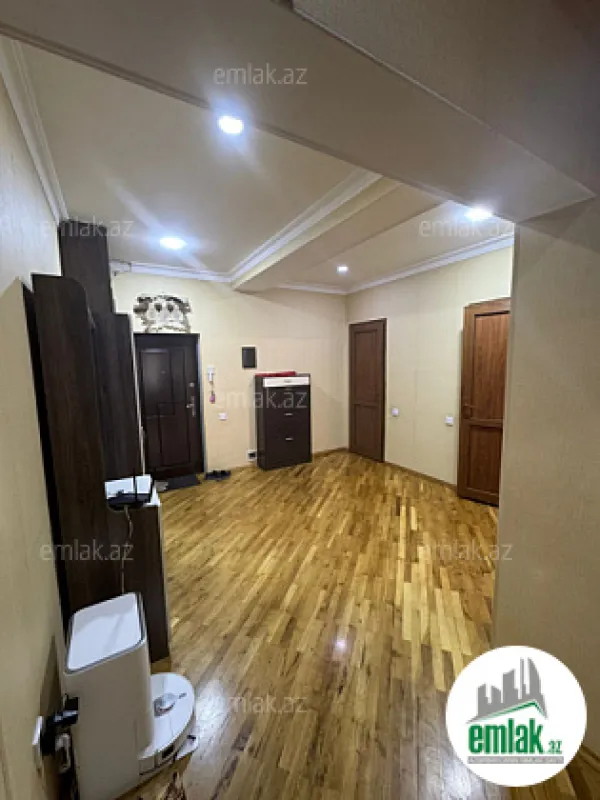 Satılır 3 otaqlı yeni tikili 105 m²