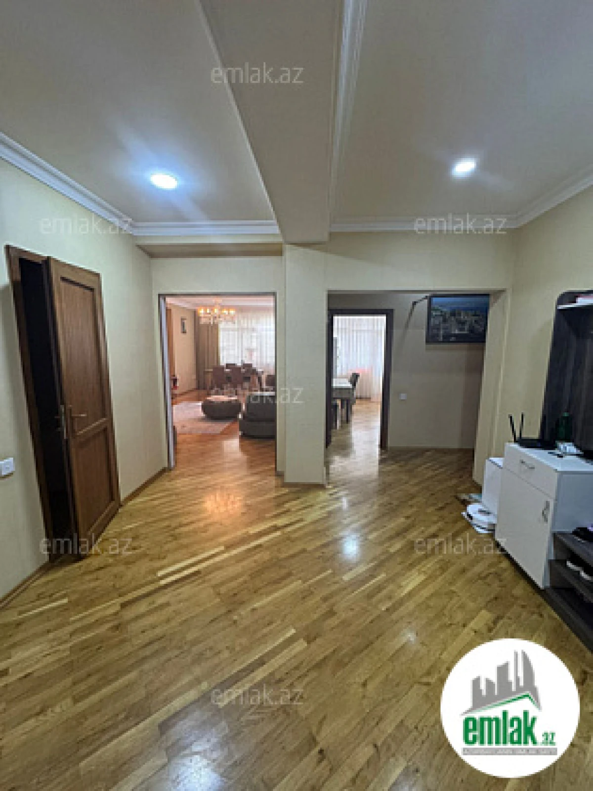 Satılır 3 otaqlı yeni tikili 105 m²