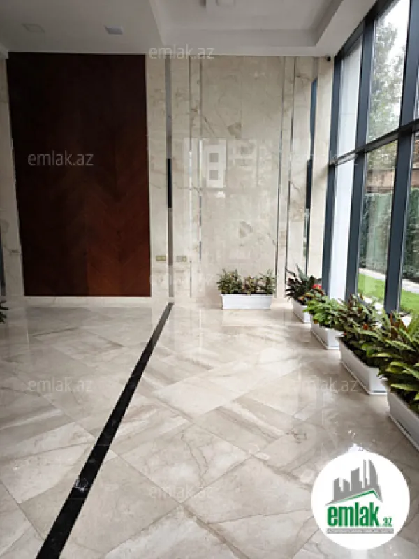 Satılır 2 otaqlı yeni tikili 74 m²