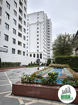 Satılır 2 otaqlı yeni tikili 74 m²