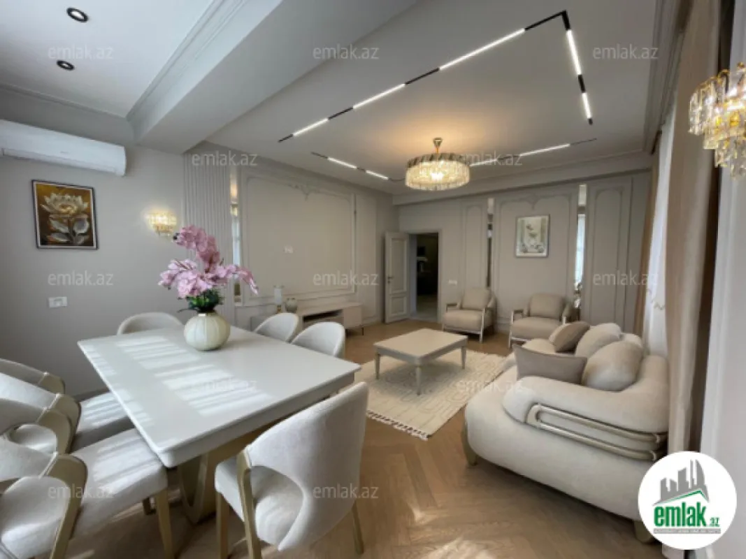 Satılır 3 otaqlı yeni tikili 111.2 m²