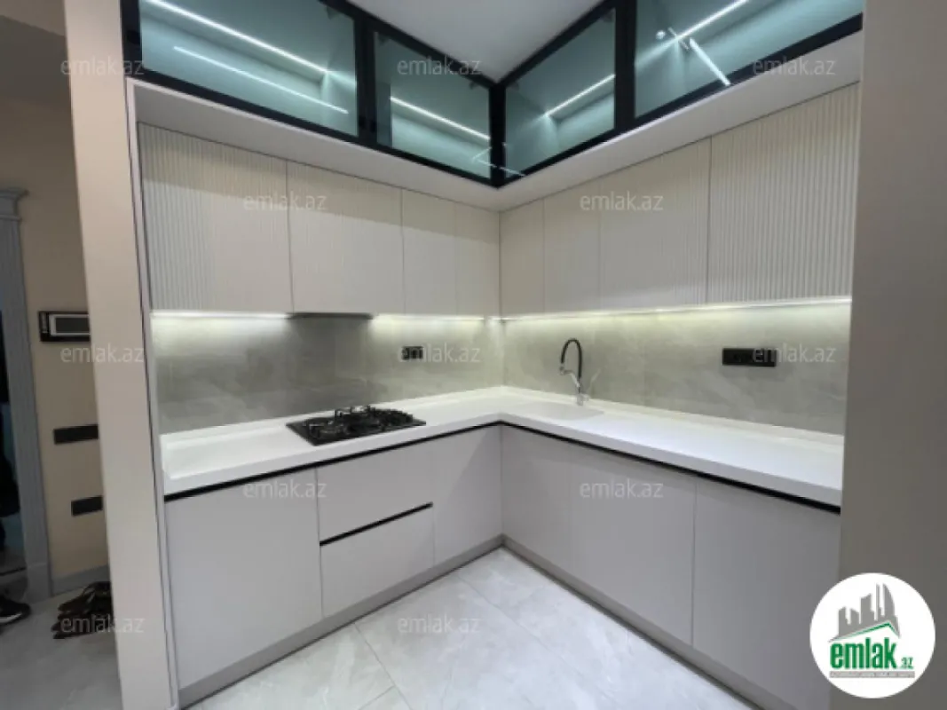 Satılır 3 otaqlı yeni tikili 84 m²