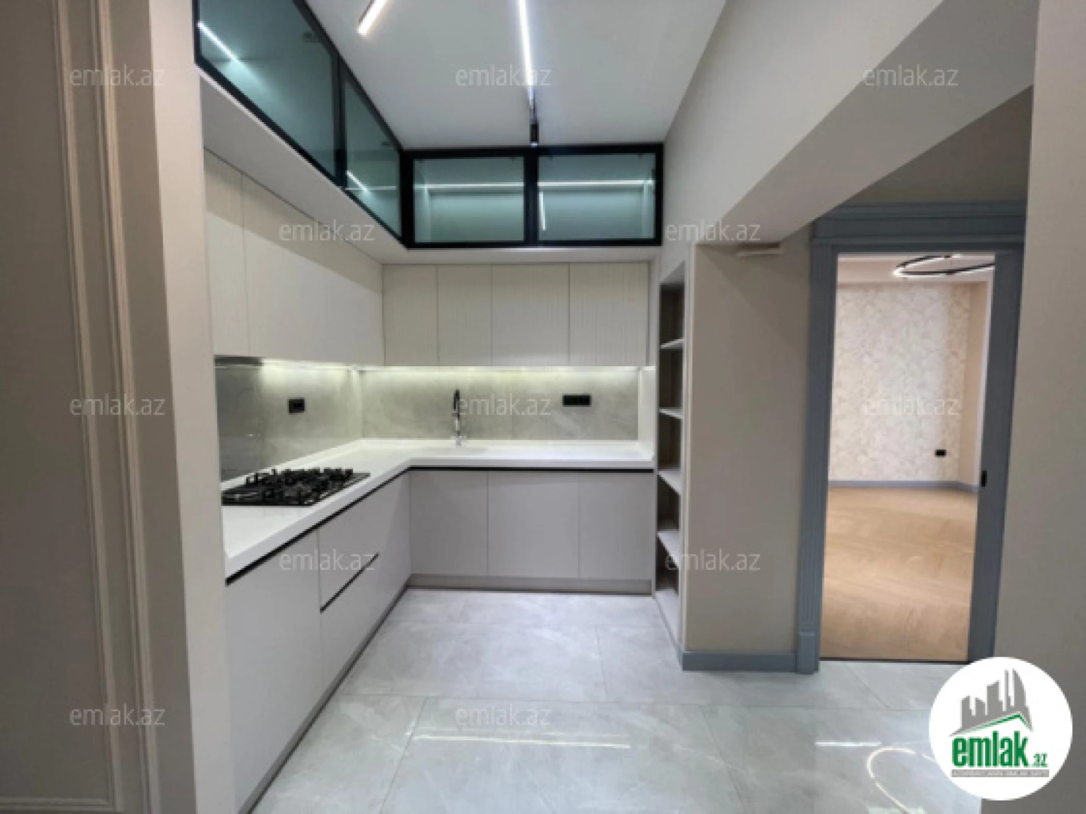 Satılır 3 otaqlı yeni tikili 84 m²