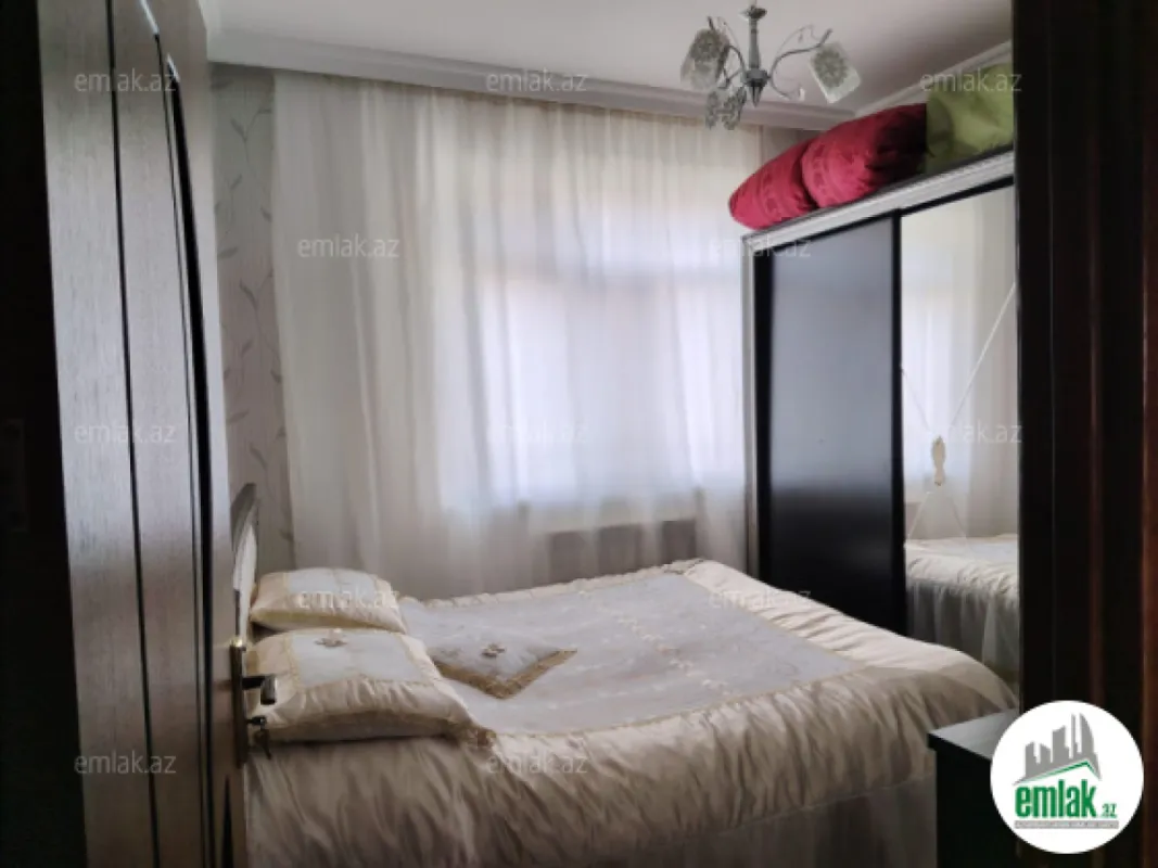 Satılır 3 otaqlı köhnə tikili 70 m²